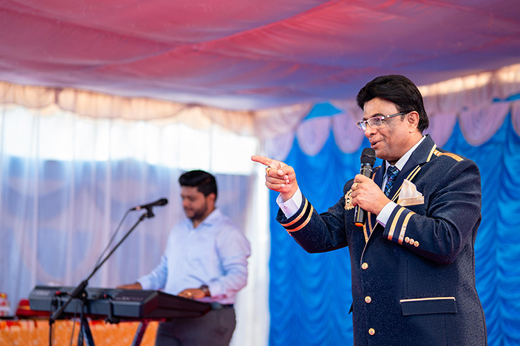 Experience a transformative encounter with God through the June Promise Live Message 2025, delivered by Bro. Andrew Richard of Grace Ministry. Drawing inspiration from Genesis 28:15, this message unveils God's unwavering presence and promises for your life.